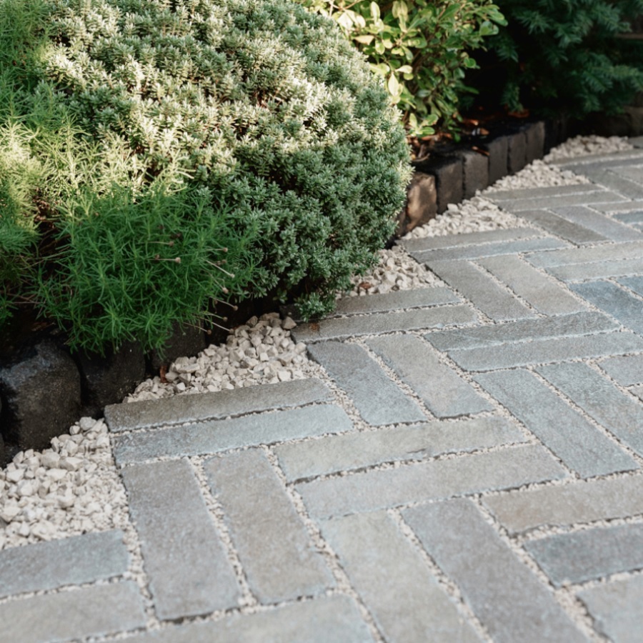 Outdoor Slim-Setts & Herringbone